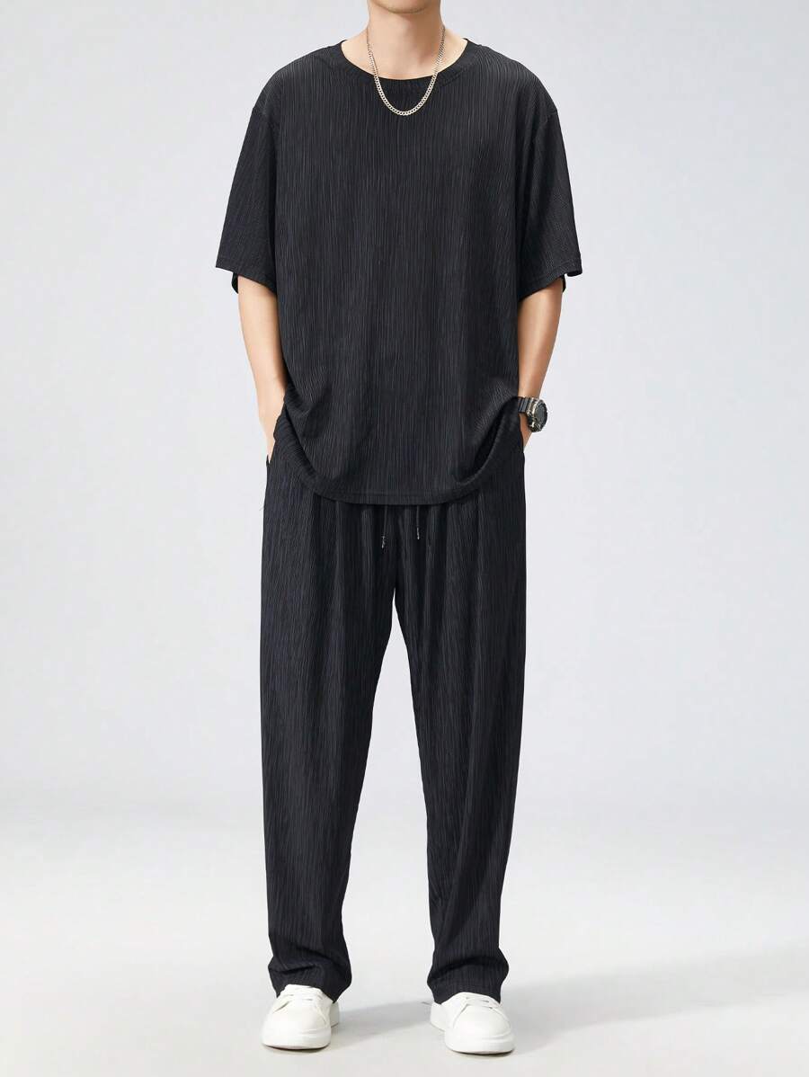 男士加大码冰丝短袖睡衣套装，圆领冰丝上衣和直腿休闲长裤，舒适服装 - 黑色 - 查看 1