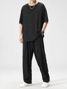 男士加大码冰丝短袖睡衣套装，圆领冰丝上衣和直腿休闲长裤，舒适服装 - 黑色 - 查看 4