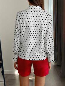 Damska lekka, swobodna, luźna koszula z długim rękawem i wyciętym kołnierzykiem w kształcie jaskółki, z nadrukiem w kropki, odpowiednia na wiosnę/lato, codzienne codzienne wyjścia, wypoczynek na świeżym powietrzu, odzież na wakacje