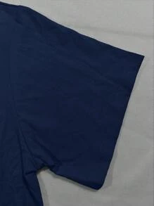 1件超大宽松版型男士时尚耶稣十字架印花T恤，休闲街头风，适合所有季节，轻薄透气，适合春夏穿着。 - 藏蓝色 - 查看 4