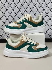 Zapatillas casuales de inspiración dopamínica en color verde salvia para mujer, diseño minimalista, con cordones, puntera redonda y tacón bajo cómodo. Versátiles para uso al aire libre, vestimenta casual, fiestas y días festivos