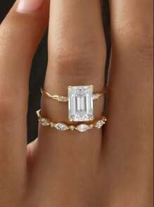 2 件套奢华 925 纯银方晶锆石戒指，适合女性订婚、宴会、日常佩戴、婚礼季节、情人节礼物 - 金色 - 查看 1