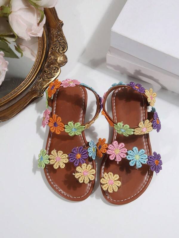 Children's Sandals 2025 Summer New Fashion All-In-One Round Toe Sunflower Comfortable Flat Slip-On Beach Sandals Outside The Home