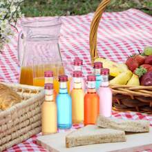 Set de 10/32/2 botellas de vino plásticas vacías decoradas con una cinta roja, con tapa de rosca que no se fuga fácilmente, ligeras y portátiles, se pueden llenar con jugo de frutas/bebidas espirituosas/jengibre/whisky, adecuadas para bodas, fiestas, arte. - Multicolor - Ver 7