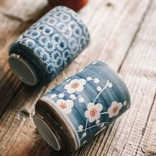 4 stuks 320 ml blauw en wit porseleinen theekopje met geschenkdoos, Japanse stijl handgetekende vriendelijke thee koffie melk wijn sushi mok creatieve familie restaurant decoratie reiscadeau voor vrienden