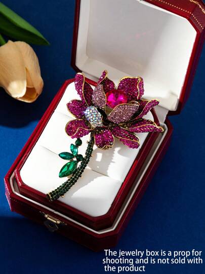1 pièce Broche en alliage en forme de lotus avec clous, accessoire de vêtement de décoration de luxe exagérée, fleur de manteau d'extérieur, cadeau idéal pour la Saint-Valentin et l'anniversaire, maman, mère, fête des mères