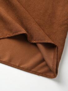 EARO Autumn/Winter Casual Versatile Street Corduroy High Waist Elastic Waist A-Line Skirt, Fashionable Elegant Design, Knee-Length