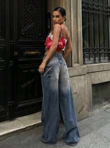 Jeans casual da donna con tasche e bottoni sulla parte anteriore, adatti per uso quotidiano