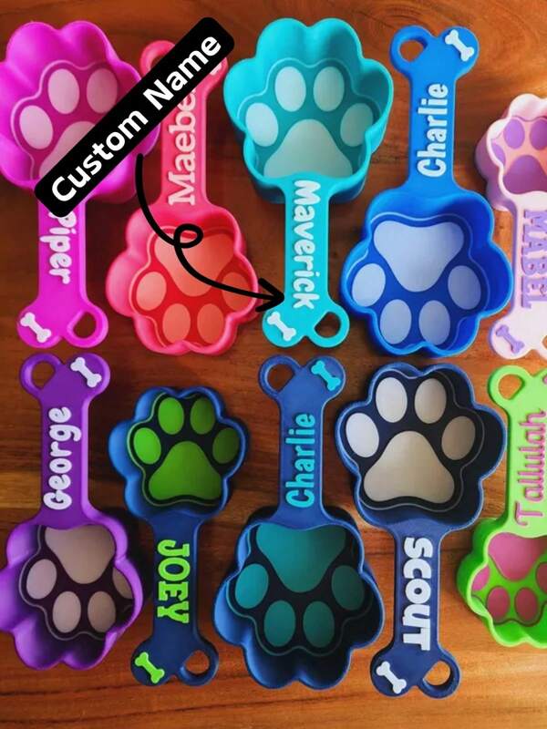1 Pc Personalized Dog Food Scoop, Paw Print Design, PLA Material, Customizable Name, Cute Shape, Perfect For Dog Lovers, Ideal For Pet Birthdays, Holidays, And Daily Use. Ornamental Stylish,Fashion,Colorful,Vintage,Cute,Contracted,Cuties Custom,Unique,Customized,Personalized Pet For Anniversaries,For Birthdays
