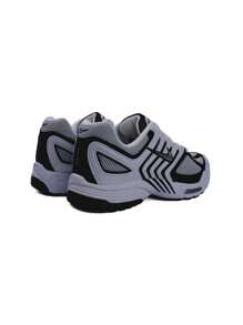 Nike Unisex AIR PEGASUS 2005 - White/Metallic Silver/Black/Black - View 4