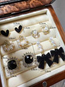 5pcs/Set Vintage Style Black Heart Flocked Bow Hollow Flower Petal Rhinestone Square Stud Earrings, Suitable For Women Everyday And Festivals Wear (No Box) - Set a - View 8