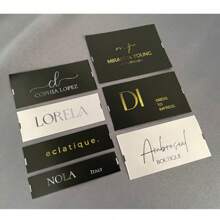 50-200 etiquetas de ropa personalizadas lavables, etiquetas de tela blancas con diseño multicolor para ropa de hombre y mujer, bordadas a mano de forma exquisita para ropa, bolsos, vestidos, camisetas, sombreros, bufandas, uniformes escolares, sábanas, sombreros, calcetines, mochilas escolares, etc.