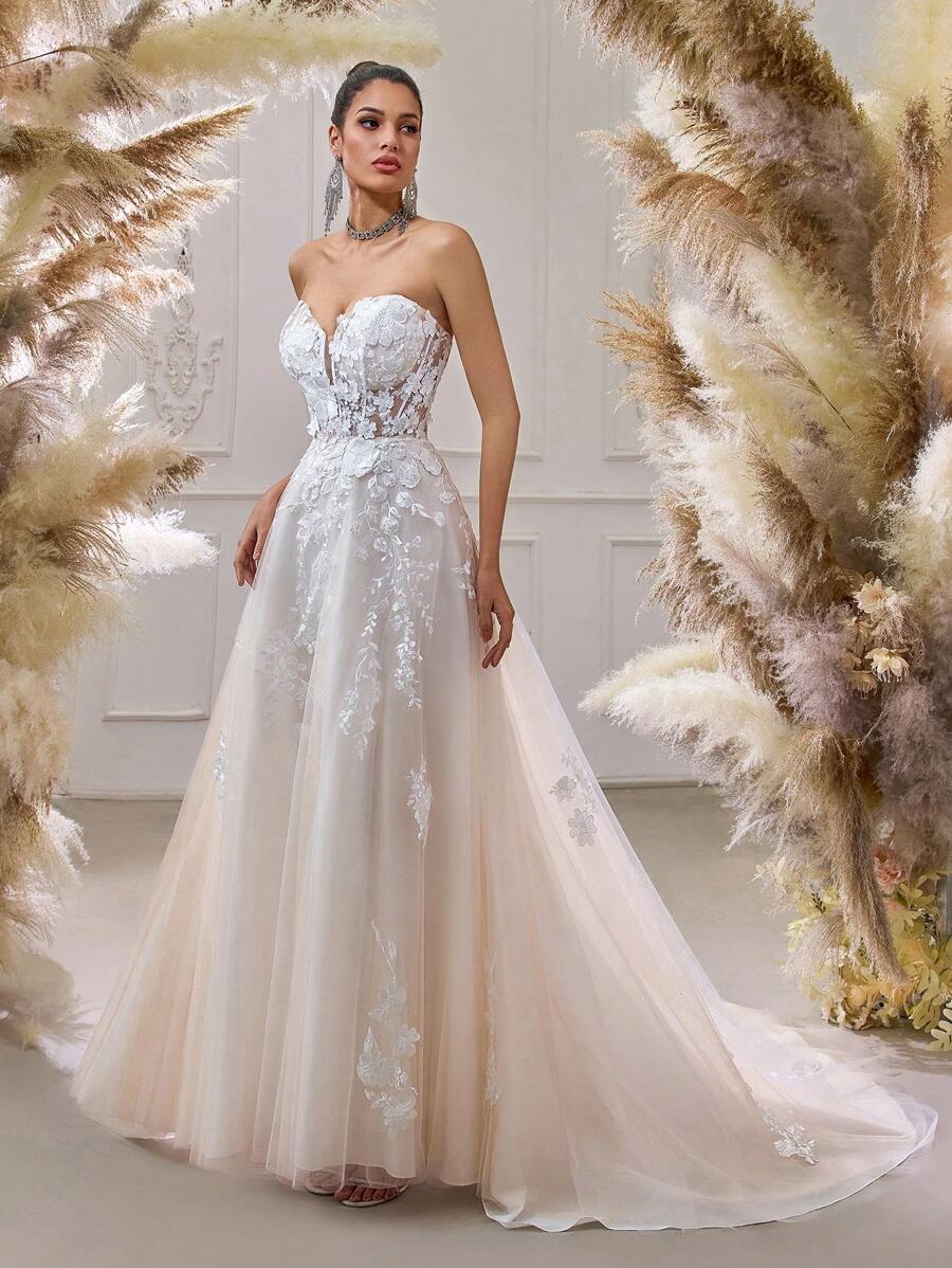 无肩带象牙色刺绣薄纱婚纱 - 带花卉蕾丝的优雅舞会礼服，适合浪漫仪式 - 白色 - 查看 1