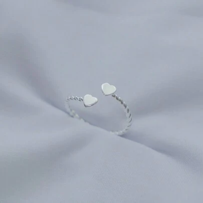 Anel 2 Corações Banhado a Prata 925 (regulável)