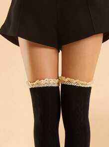 1 双女士蕾丝边过膝袜，黑色，百搭，适合体重不超过 165 磅的女性