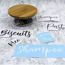 Nhãn dán vinyl tùy chỉnh, kiểu chữ, nhãn dán cá nhân hóa cho hộp đựng trong nhà bếp và để sắp xếp đồ đạc, nhãn dán tên tùy chỉnh, nhãn dán bình nước, nhãn dán máy tính xách tay, trang trí, có thể tái sử dụng, đa chức năng, phong cách, tinh tế, chất lượng cao, nhiều màu sắc, hoạt hình, dễ thương, tùy chỉnh, cá nhân hóa, độc đáo, quà tặng lý tưởng cho cô ấy, bạn trai, bạn gái, bố, trang trí nhà cửa phòng khách. - Nhãn dán từ (chọn màu + phông chữ) - Xem 3