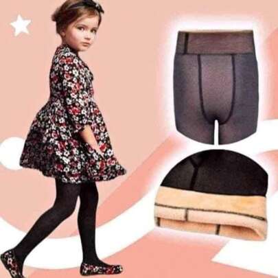 ¡Las pantimedias perfectas para que tu pequeña luzca increíble y se sienta cómoda todo el día! Disponibles en tres tallas (Chica, Mediana y Grande) y en un elegante color negro, estas pantimedias son ideales para cualquier ocasión, desde el día a día hasta eventos especiales. ✨