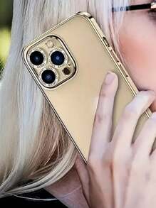 一套金色相机镜头保护膜，采用钢化玻璃材质，防刮擦、防摔，超高清无损摄影，还原真实色彩。兼容 17 Pro Max/17 Pro/17 Air/17/16 Pro Max/16 Pro/16 Plus/16/15 Pro Max/15 Pro/15 Plus/15/14/13/12 及其他型号。 - 金色 - 查看 4