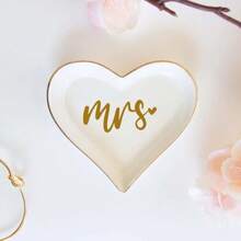 1pc Personalized Creative Heart-Shaped Ceramic Ring Dish, Jewelry Organizer Tray, Proposal/Wedding Ring Holder, Valentine's Day Gift - White - View 2