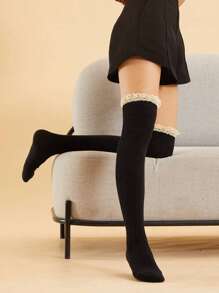 1 双女士蕾丝边过膝袜，黑色，百搭，适合体重不超过 165 磅的女性
