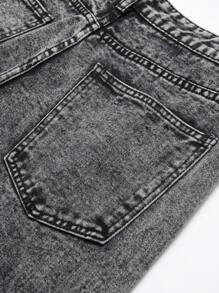Pantalones vaqueros de mezclilla con patrón de bordado desgastado para hombres