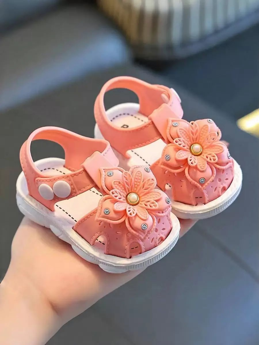 Sandalias de niños con diseño de carro de dibujos animados, suela blanda para interior/exterior, tipo slip-on, para verano, para niños