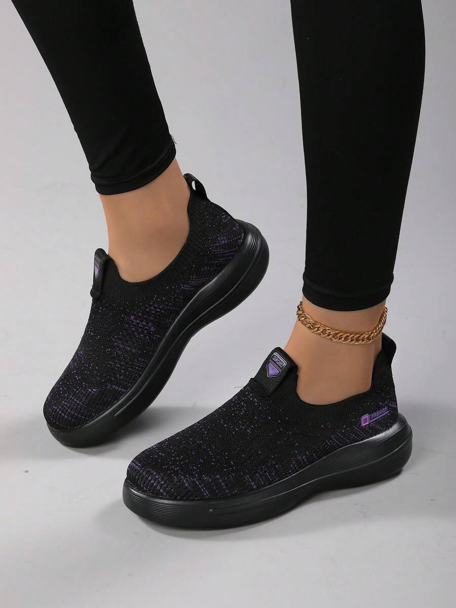 女士时尚黑色休闲一脚蹬增高运动鞋，舒适日常户外徒步轻便袜鞋 - 黑色 - 查看 1