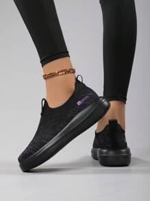 女士时尚黑色休闲一脚蹬增高运动鞋，舒适日常户外徒步轻便袜鞋 - 黑色 - 查看 8