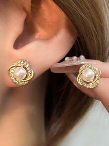 5pcs/Set Vintage Style Black Heart Flocked Bow Hollow Flower Petal Rhinestone Square Stud Earrings, Suitable For Women Everyday And Festivals Wear (No Box) - Set a - View 5