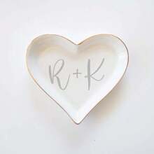 1pc Personalized Creative Heart-Shaped Ceramic Ring Dish, Jewelry Organizer Tray, Proposal/Wedding Ring Holder, Valentine's Day Gift - White - View 4