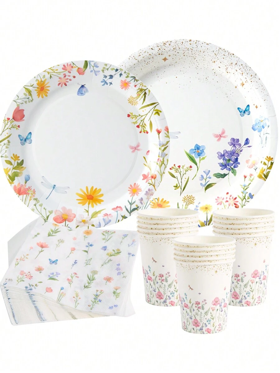 Assiettes, serviettes et gobelets en papier jetables avec motif floral sur fond blanc, convenant pour 25 invités. Vaisselle jetable pour anniversaire, pique-nique familial