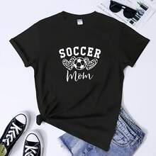 Soccer Mom   T-Shirt Living That Sports Mom Life Tee Top Cute Women Game Day Gift Tshirt - Black - View 1