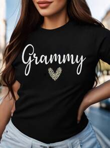 Oversized Style For Women, Grammy Leopard Heart T Shirt, Soft Fabric T-Shirt, Stylish And Comfortable T-Shirt, Funny T Shirt, Gift Tee, Oversize Type Shirt For Women, Perfect For Holiday Parties Or Gift Giving, Soft And Comfortable