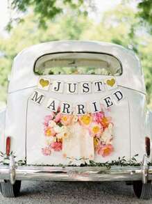 1pc-Wedding Banner Decoration Just Married Paper Wedding Wreath Supplies Proposal Engagement Sign Outdoor Party Bride Room Photo Decoration, Gold Glitter Just Married Sign Wreath Used For Bridal Tea Party Decoration, Photo Props And Car Decoration