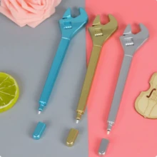 Set da 3 penne a gel a forma di chiave inglese regolabile, punta media, design innovativo a forma di attrezzo, penne a sfera in plastica adatte per ufficio, scuola e uso domestico - articoli di cancelleria creativi: penna a forma di chiave inglese, penna a forma di giraffa, penna a forma di tulipano, penna a forma di chiave regolabile, penna a sfera creativa, forniture per ufficio, strumento per scrivere e correggere, inchiostro a base d'acqua, regalo unico - multicolore - Visualizzare 12