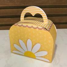 kit 20 Caixinhas MARGARIDAS AMARELA - Caixinhas para decoração e lembrancinha de aniversário infantil - Pegue e Monte - Como na Foto - Visão 5