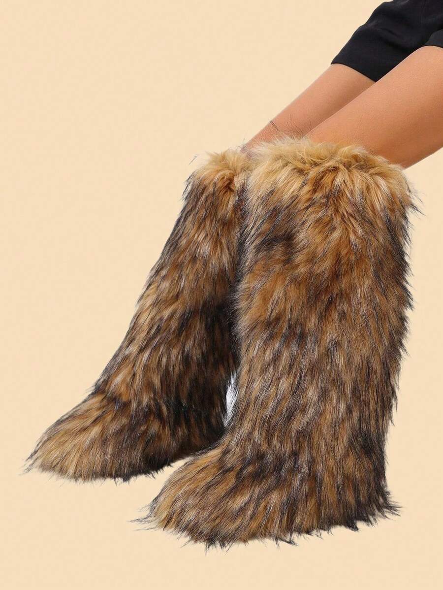 Botas de nieve para mujer de tacón plano, altas y cálidas para el invierno, con puntera redonda y media pantorrilla, con decoración de cadena en el alto del eje, botas de nieve con piel de zorro y botas altas de estilo punk con cadena metálica y calidez.