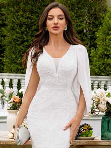 MIUSOL 深 V 领全花蕾丝美人鱼下摆白色婚礼礼服，新娘