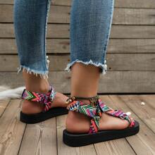2025 Summer Women's Flat Rope Woven Beach Sandals, Outdoor Casual Slippers, Plus Size Women Sandals - Red - View 3