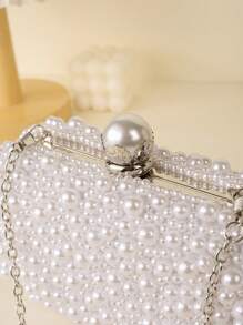 纯白色泡泡状仿珍珠迷你方包，银色五金装饰条，皇冠纽扣装饰，适合女性婚礼佩戴、派对活动、约会和购物 - 白色 - 查看 4