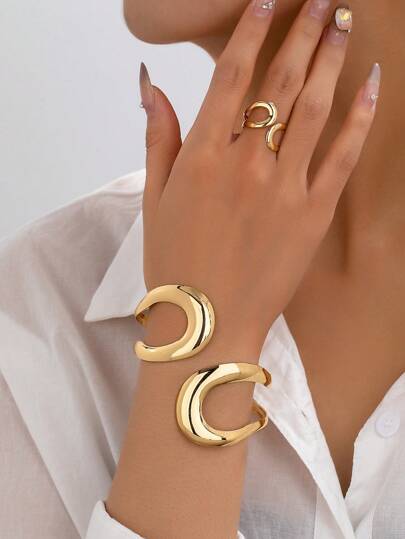 1 Set Of European & American Style Geometric Hollow Design Women Ring & Bracelet Set