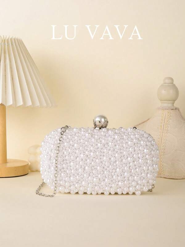 حقيبة مربعة صغيرة مزيفة بحبات اللؤلؤ على شكل فقاعات بلون أبيض نقي، بتزيينات شريطية من معدن فضي، وأزرار على شكل تاج؛ مناسبة للملابس النسائية للزفاف، والحفلات، والمناسبات، والتسوق