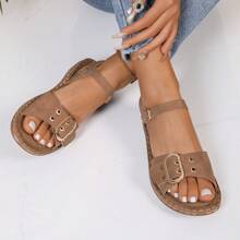 2025 New Women's Solid Color Casual Simple Thick-Soled Low Wedge Open Toe Sandals, Metal Buckle Decor Perforated Design, Fashion Comfortable Versatile Flat Slides, Summer Vacation Travel Essential Beach Shoes - Camel - View 5