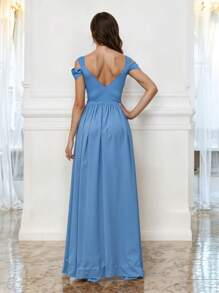 Vestido Largo Elegante con Hombros Descubiertos con Escote en V y Abertura en la Pierna - Azul y blanco - Ver 3