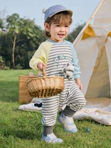 Balabala 嬰兒全身連身衣，舒適時尚的春裝