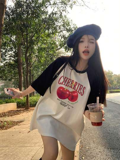 女士夏季口号樱桃印花撞色插肩袖宽松休闲 T 恤