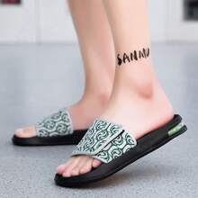 Men's Versatile, Fashionable, Breathable, Casual Comfortable, , Non-Slip, Lightweight, Indoor Slippers - Green - View 4