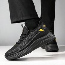 SRC 防滑运动系列男士厨师鞋，厚底透气运动款，舒适工作防护鞋，低帮时尚，四季皆宜（此为中国尺码，国际尺码可能有所不同，请根据鞋内长度选择合适的尺码）