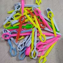 5pcs/10pcs/40pcs (Random Color Mix) Nail Polish Finger Protector, Anti-Slip Cute Convenient Manicure Tool