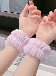 2 stuks polsbandjes voor vrouwen om het gezicht te wassen, microvezel waterdichte polsbescherming, handdoek met bescherming tegen zweet, voor het wassen van het gezicht, waterdichte polsband, vochtabsorberende polsbescherming voor vrouwen, polsbandjes voor het wassen van de pols en het gezicht, het afvegen van zweet tijdens het sporten voor meisjes, voorkomt dat er water over je armen loopt, zweetabsorberende wikkels voor sport en fitness - perfect voor hardlopen, basketbal en meer!